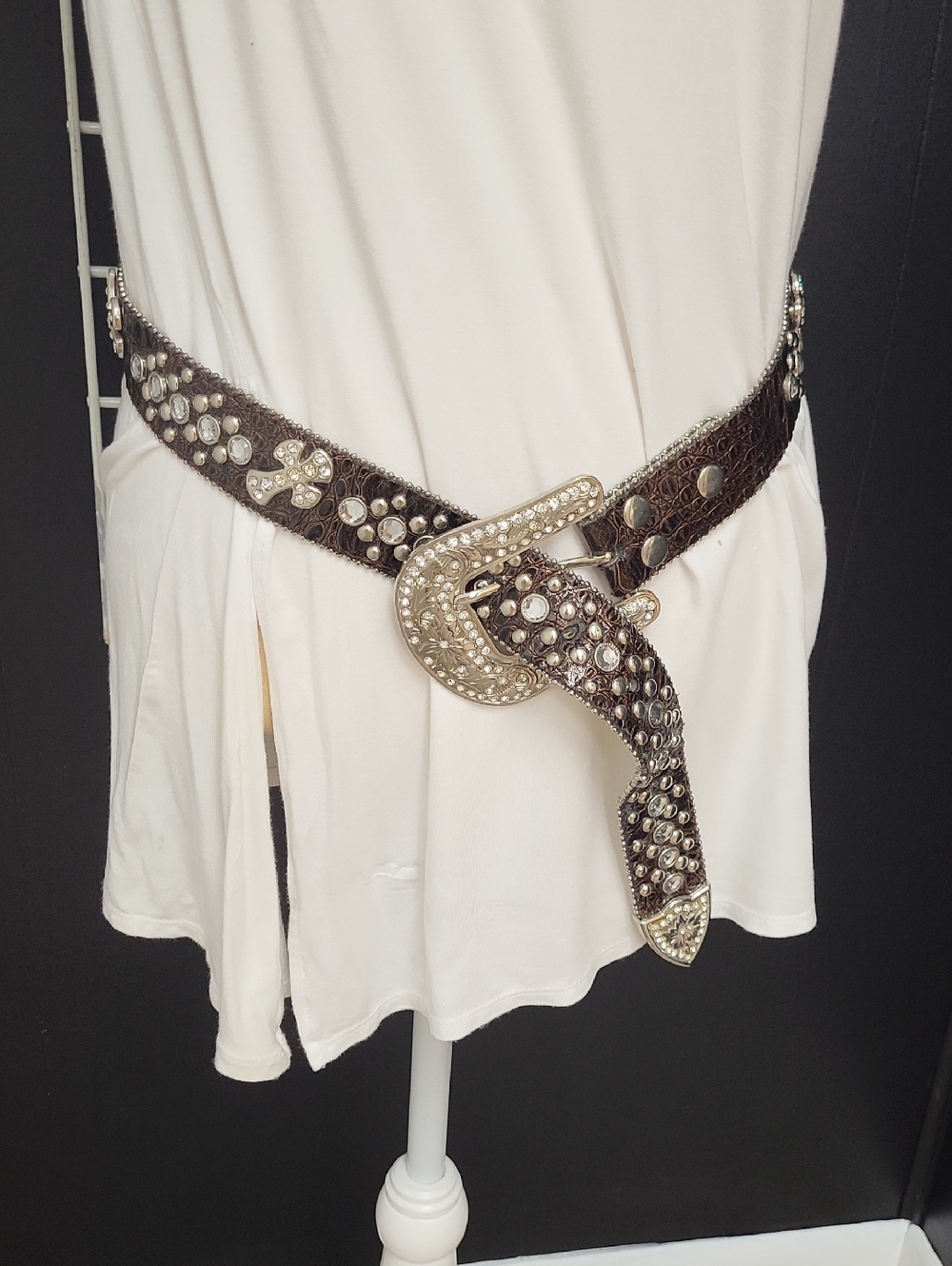 Studded Country Cross Women's Belt with Crystal-Encrusted Buckle